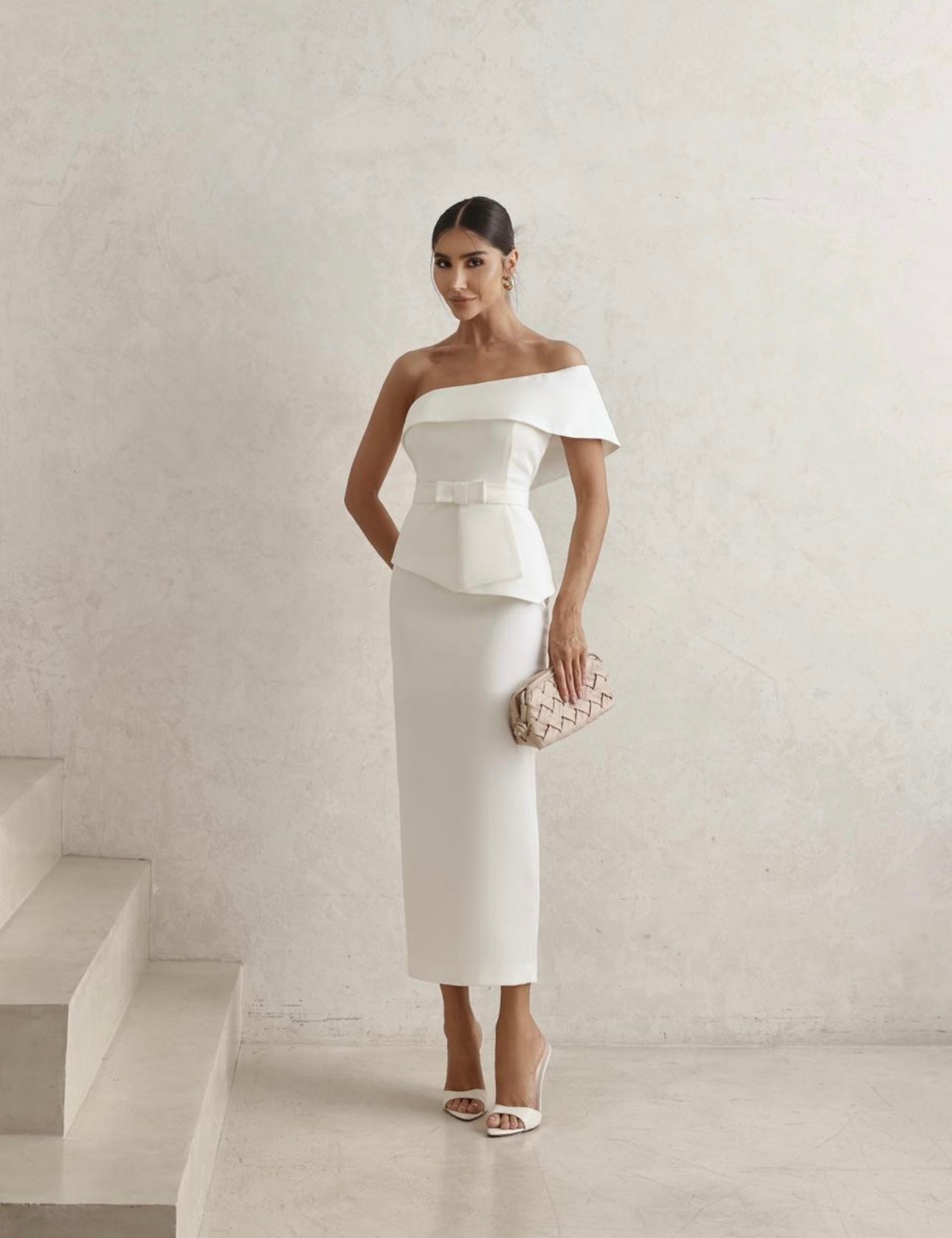 Vestido Midi Alfaiataria com Cinto Barcelona
